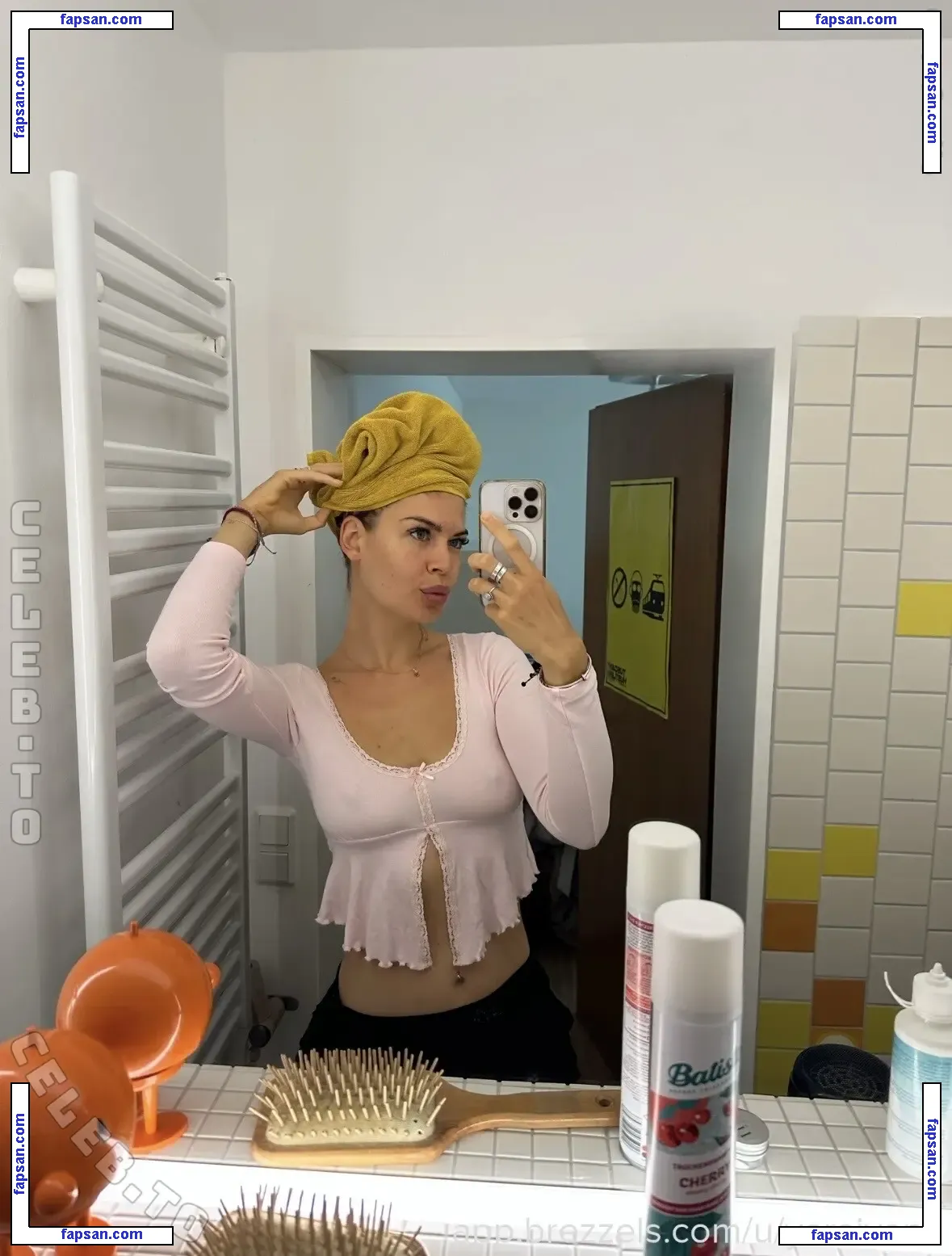 Yaraivana nude photo #0018 from OnlyFans