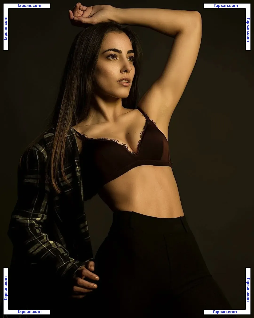 Yare Santana nude photo #0014 from OnlyFans