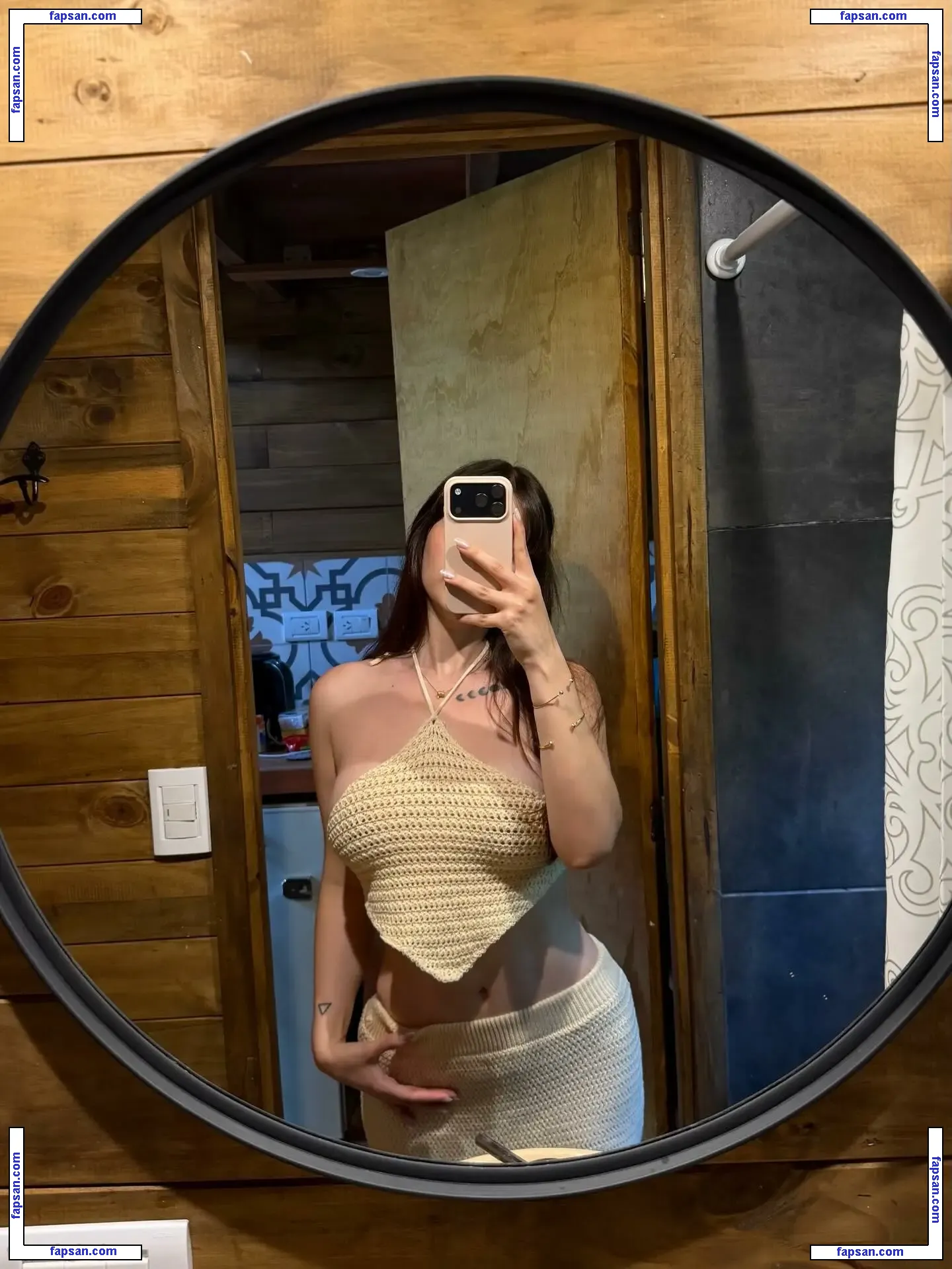 Yarely.ly nude photo #0080 from OnlyFans