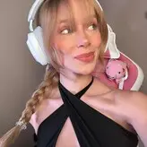 Yaren Alaca голая #0020