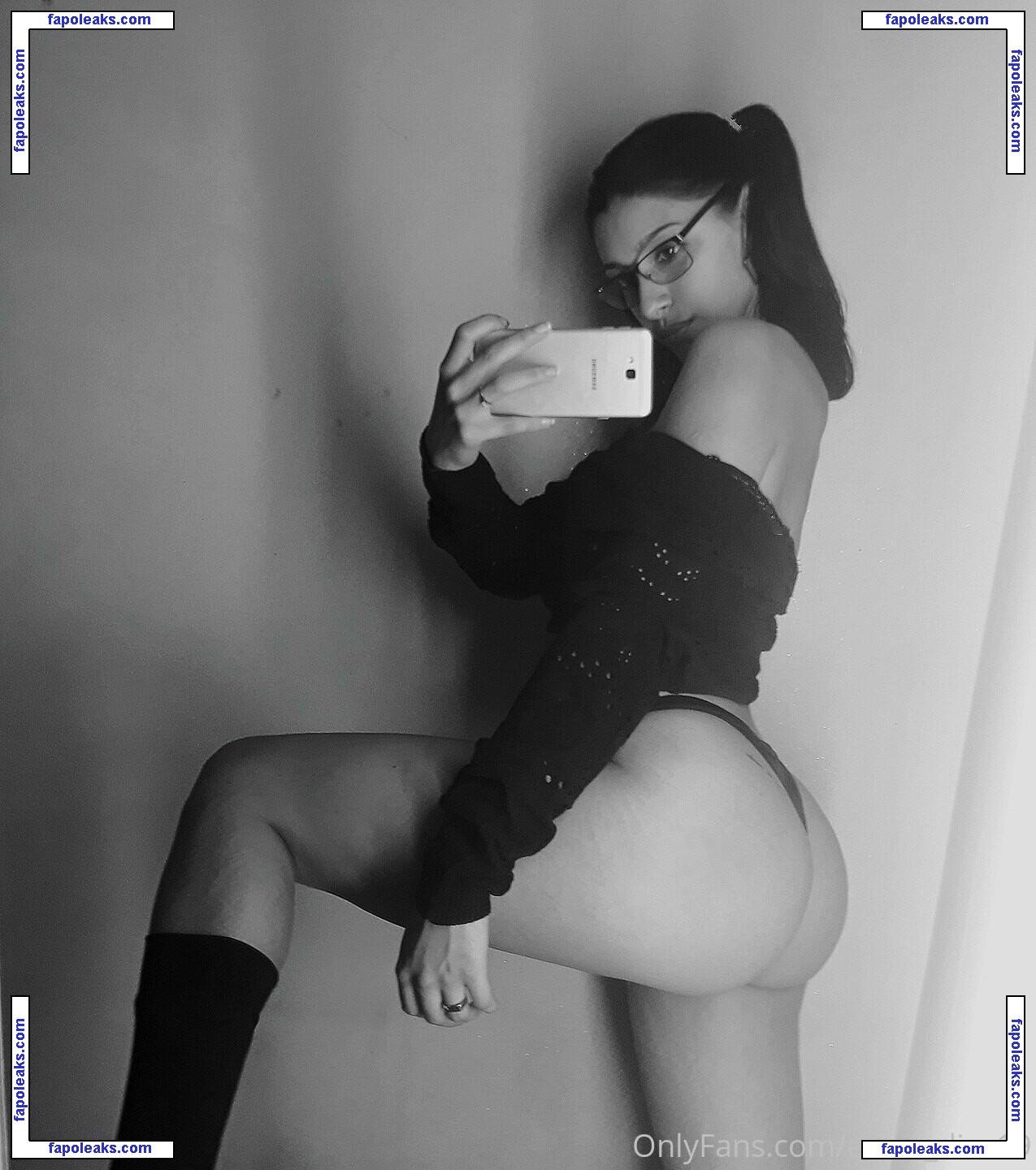 yas_diaz19 / ya_di19 nude photo #0023 from OnlyFans