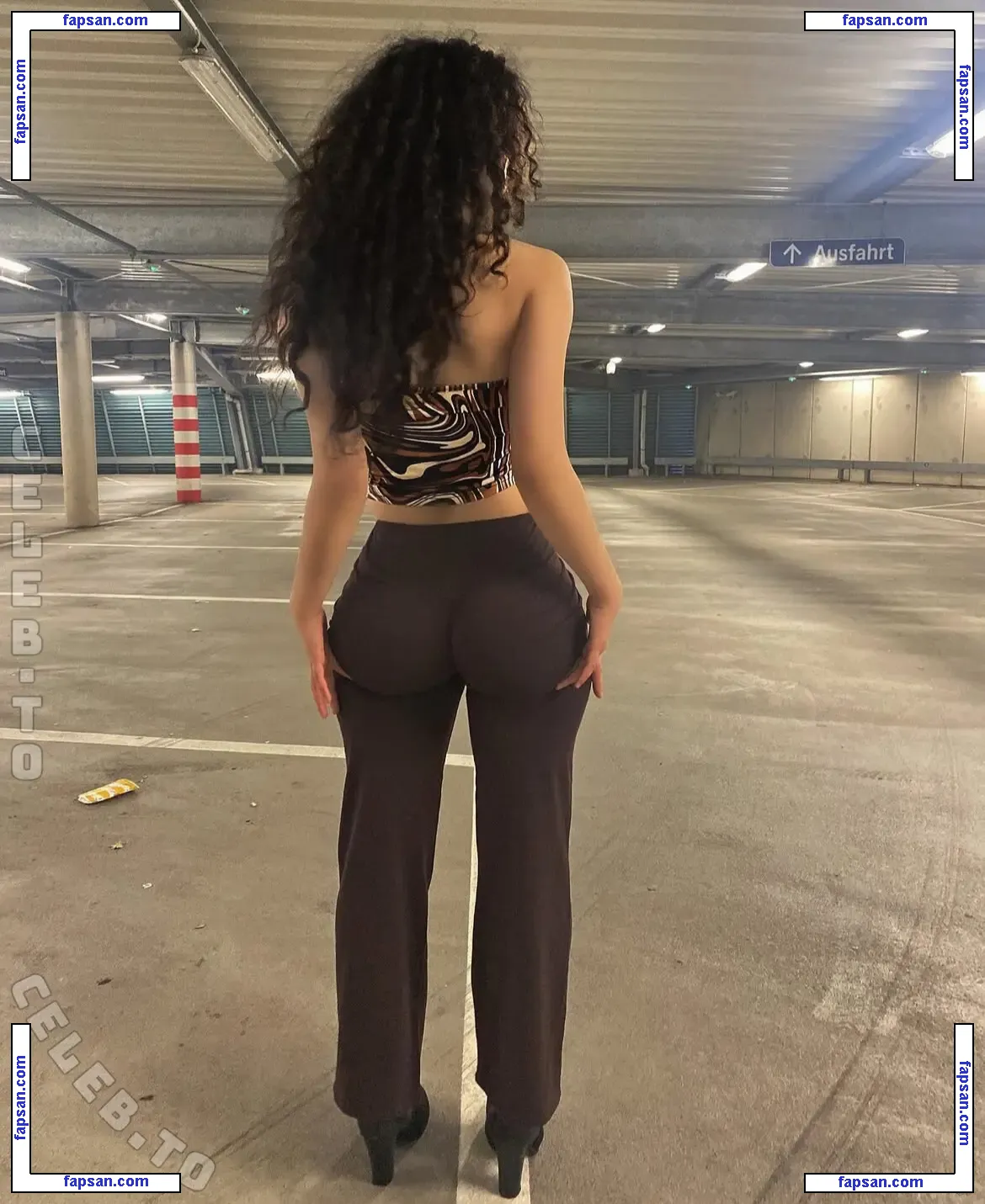 Yasemin Elda голая фото #0012 с Онлифанс