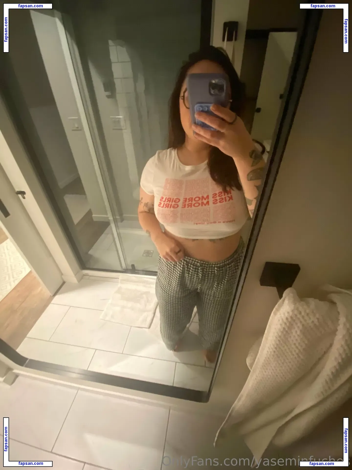 yaseminfuches nude photo #0004 from OnlyFans