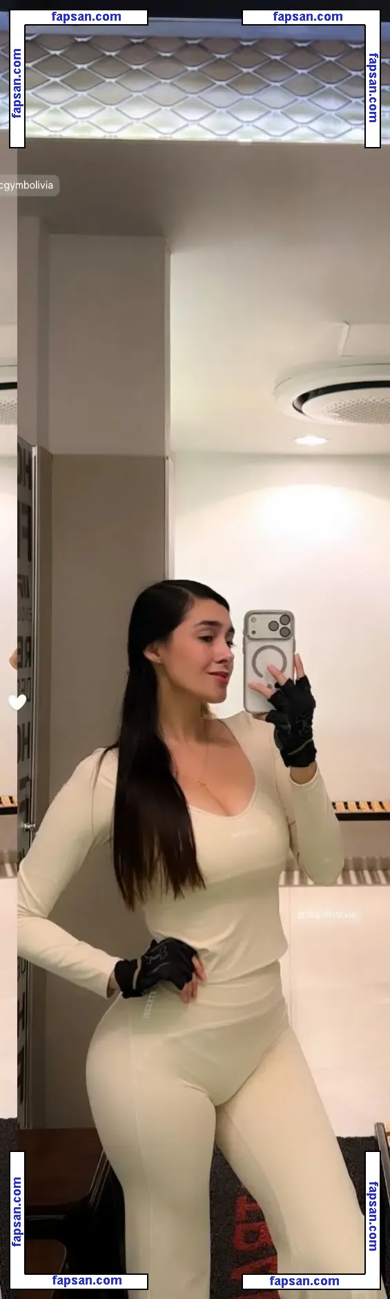 Yasi Alba nude photo #0025 from OnlyFans