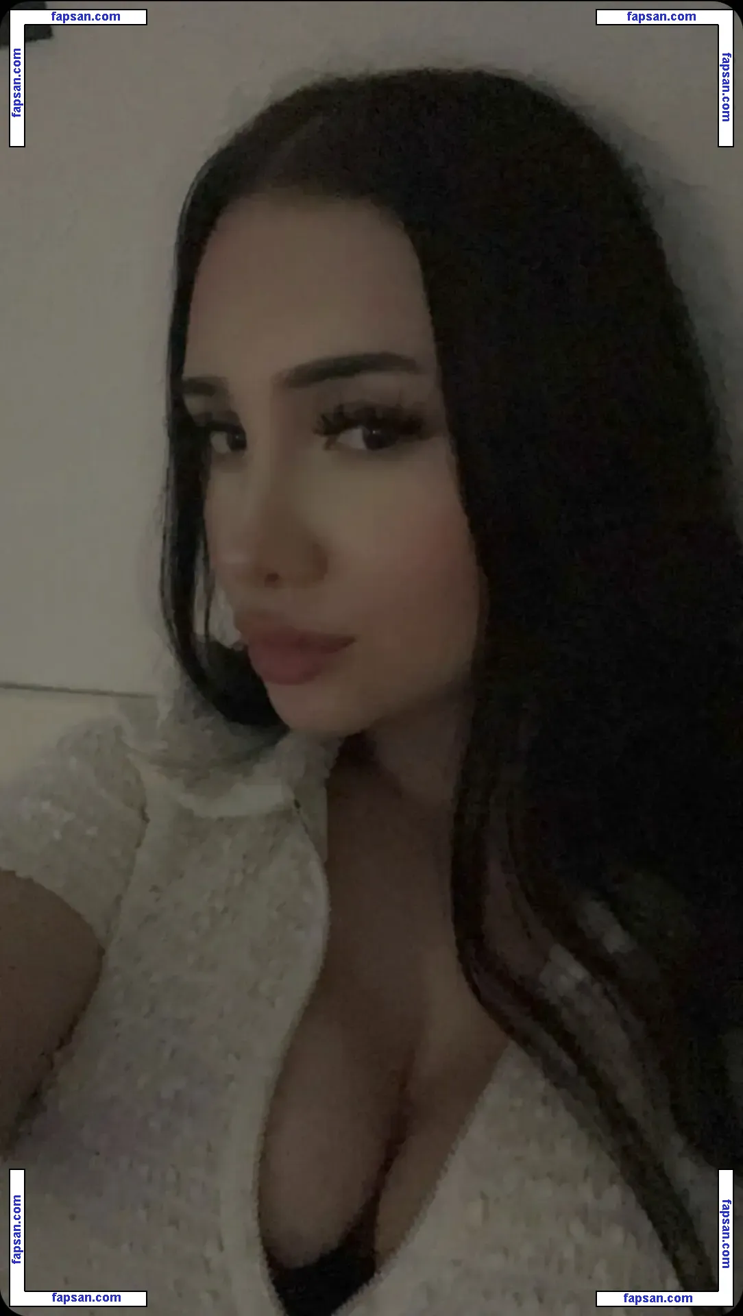yasilisches nude photo #0028 from OnlyFans