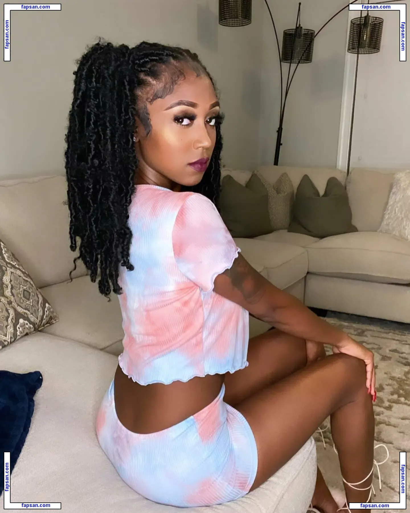 yasmeanmonique nude photo #0011 from OnlyFans