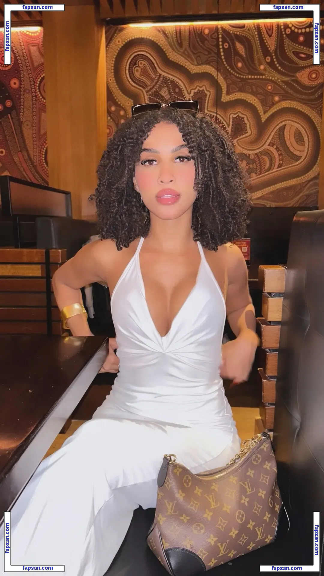 Yasmin Carvalho nude photo #0003 from OnlyFans