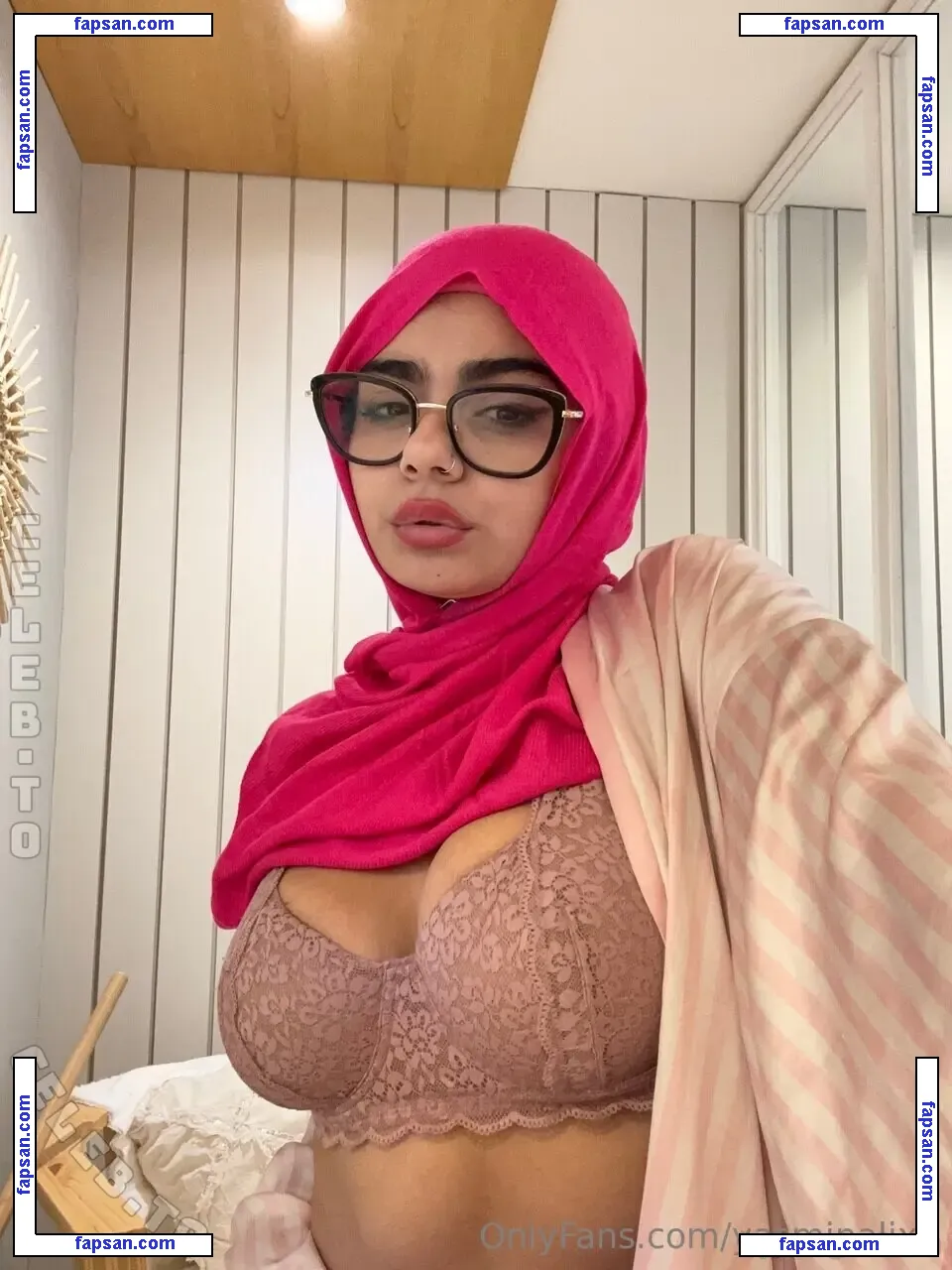 yasminalixx nude photo #0006 from OnlyFans