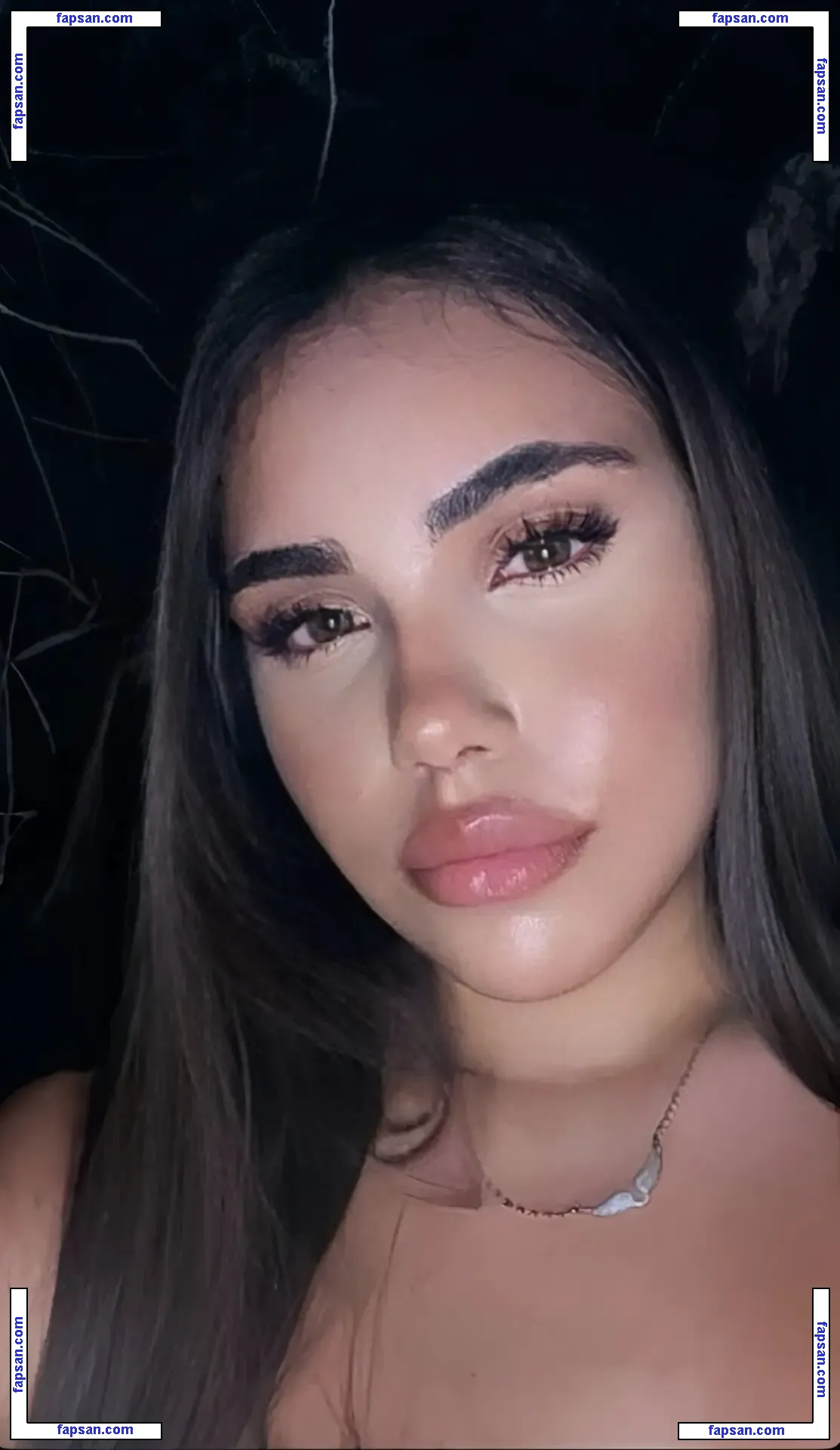 yasminesinai_ nude photo #0004 from OnlyFans