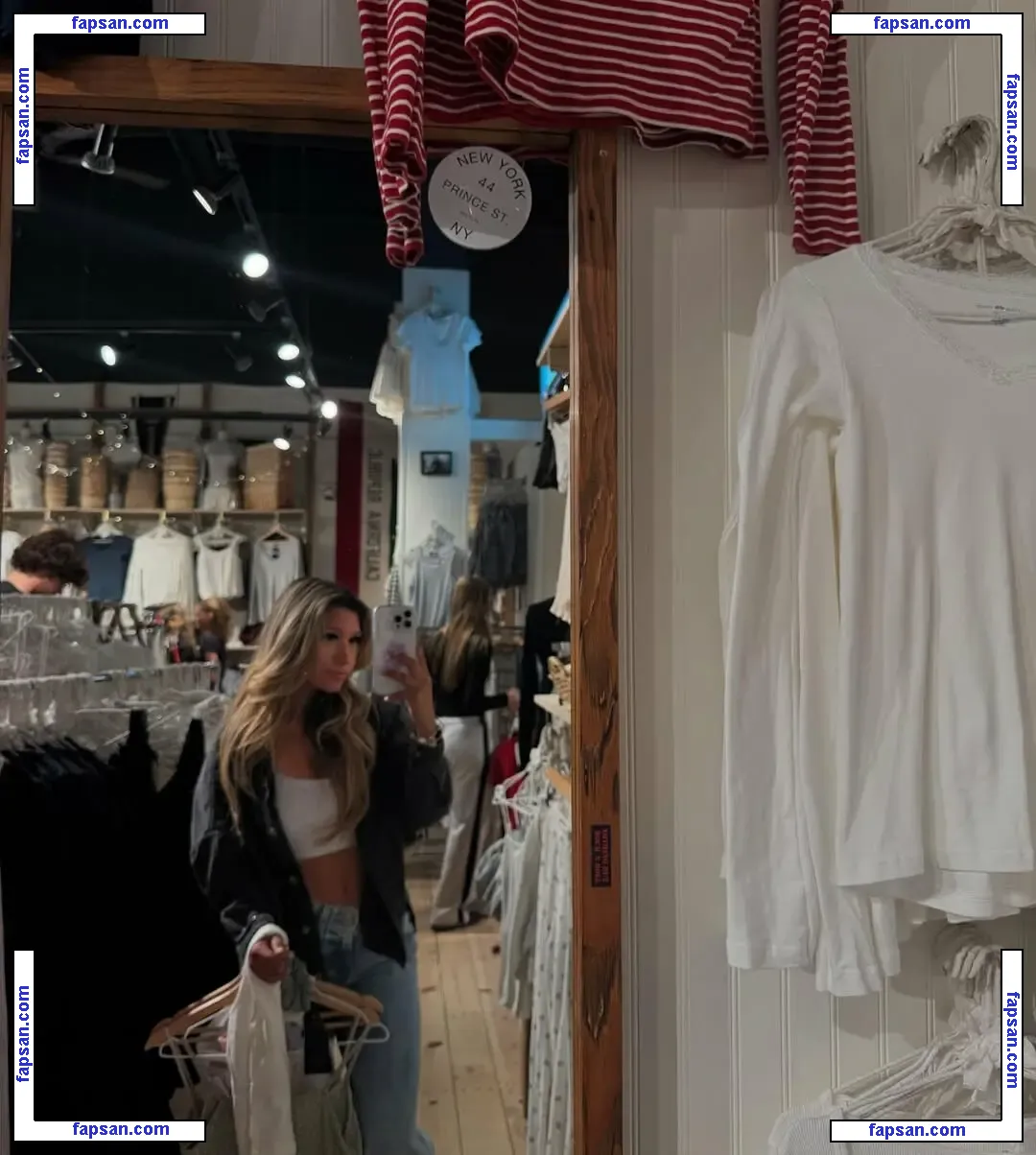 Yaya Cisneros nude photo #0012 from OnlyFans