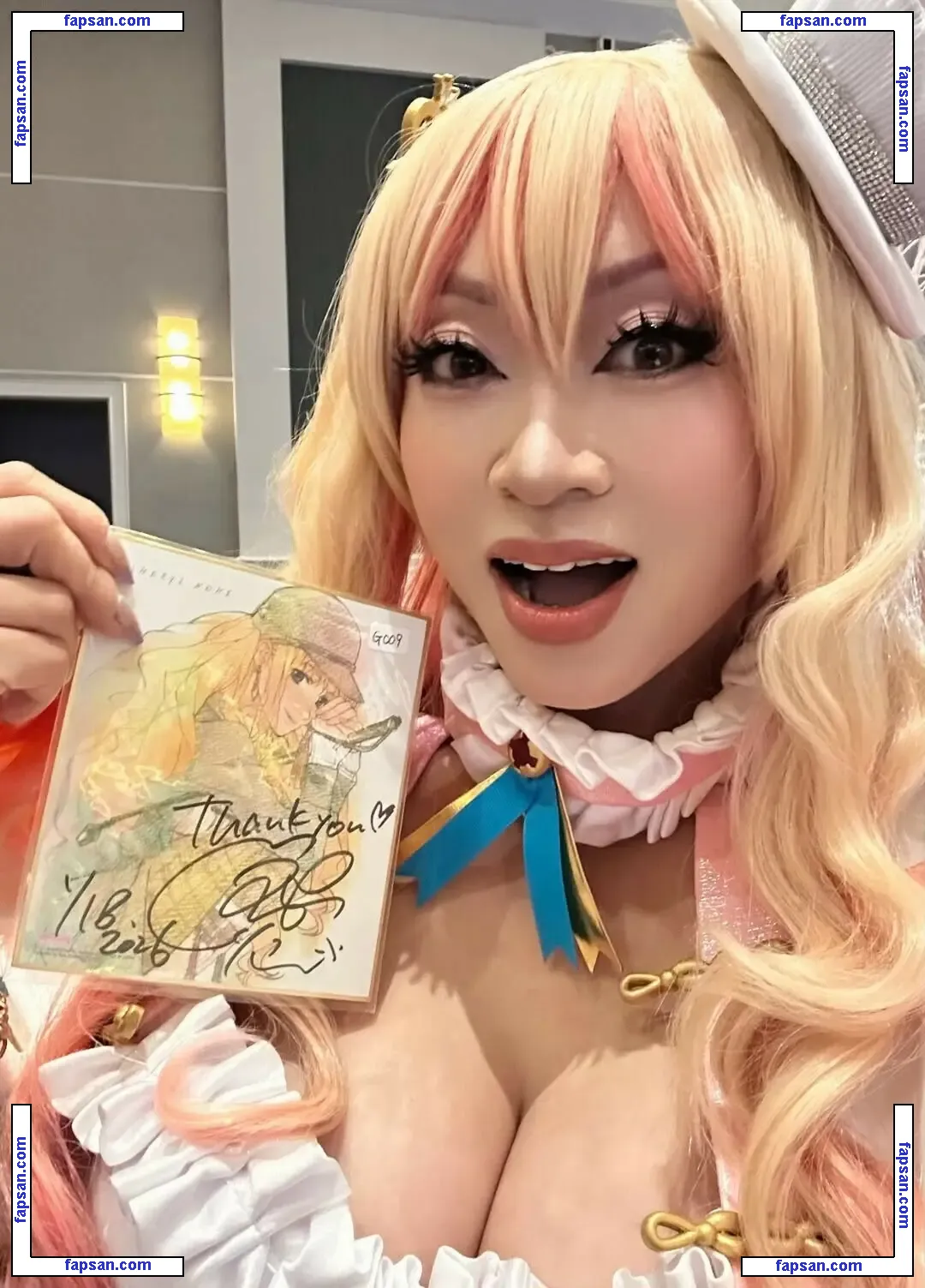 Yaya Han nude photo #0033 from OnlyFans