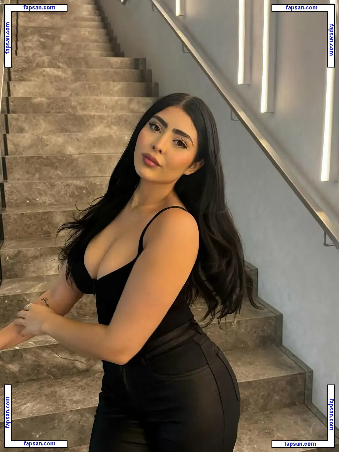 yazminramirezz nude photo #0002 from OnlyFans