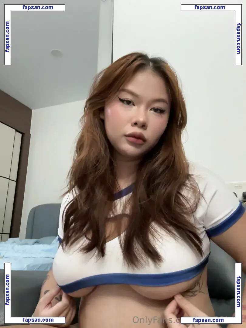 yee33haw nude photo #0072 from OnlyFans