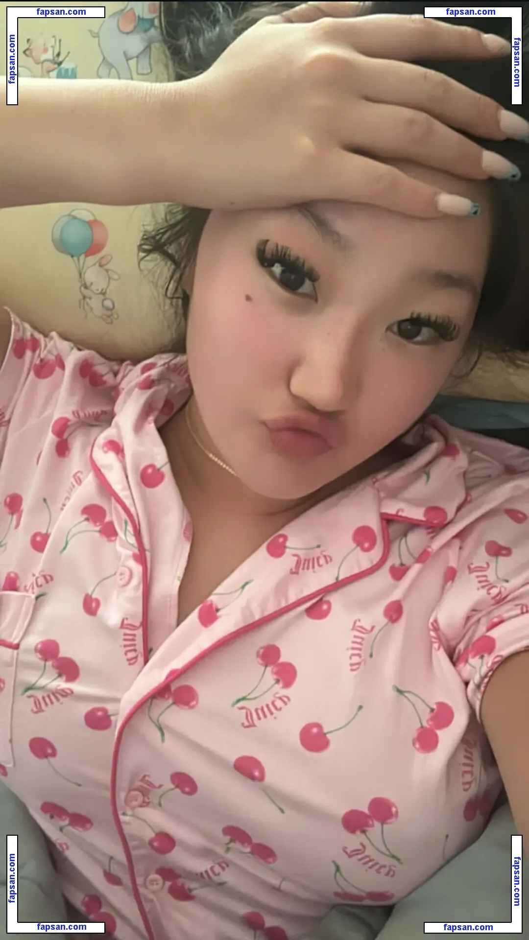 Yejener голая фото #0001 с Онлифанс