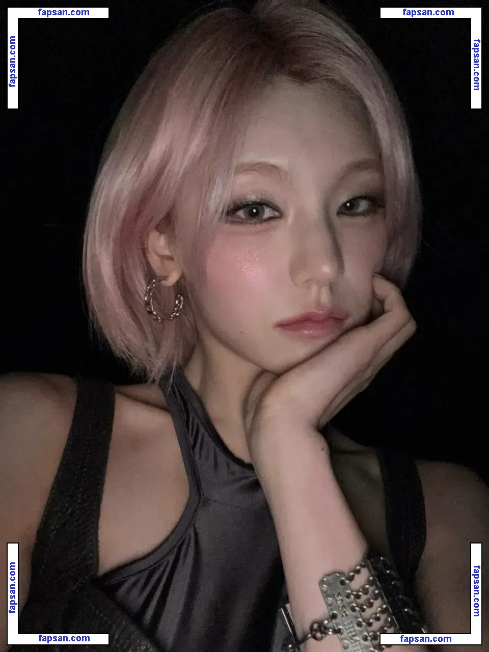 Yeji голая фото #0119 с Онлифанс