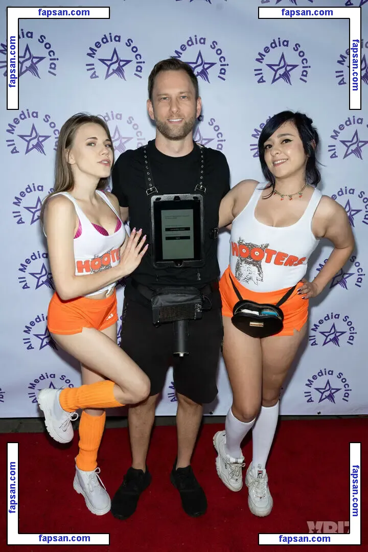 Yellowspoongirl nude photo #0069 from OnlyFans