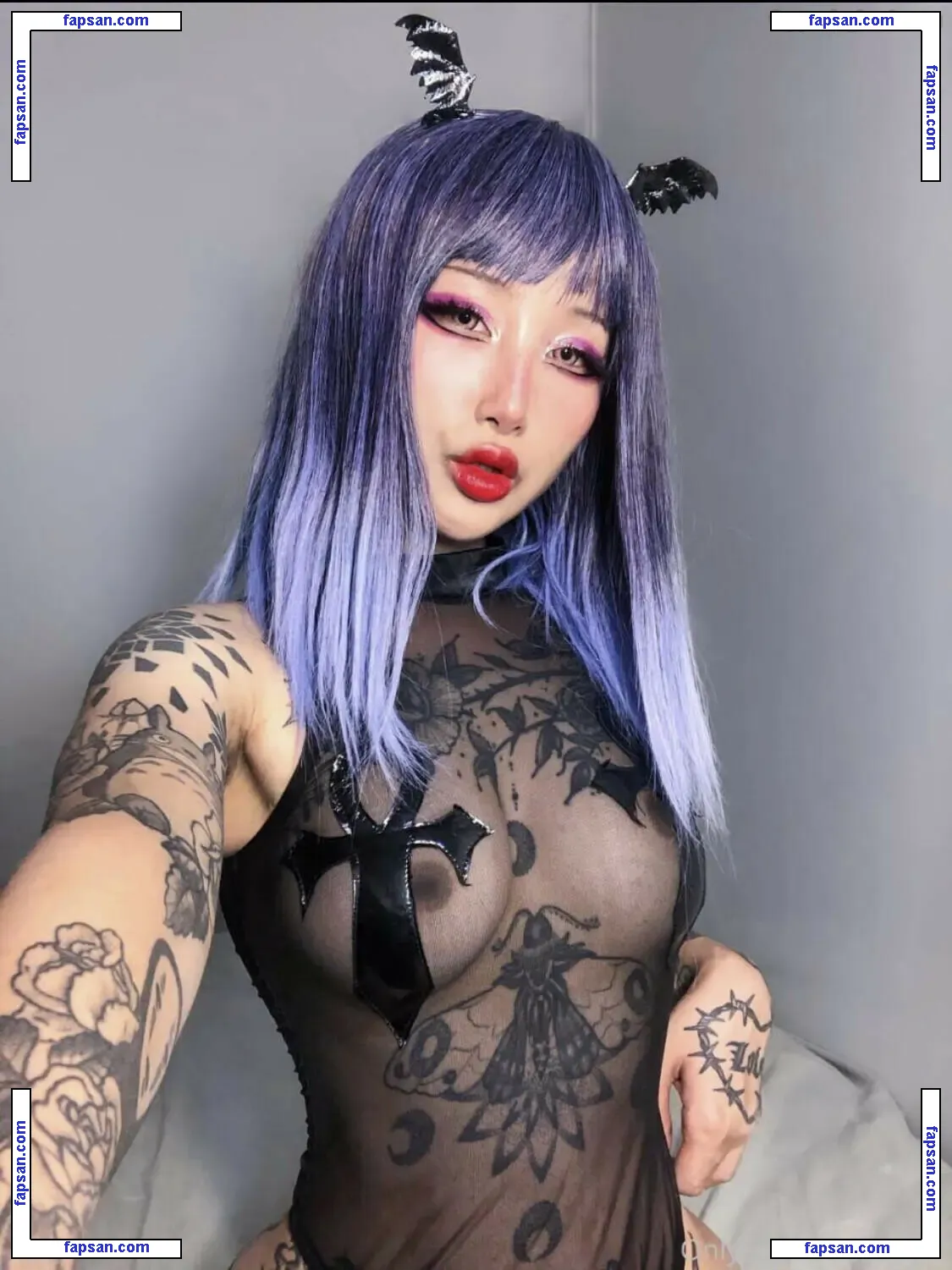 Yenny Zhao nude photo #0005 from OnlyFans