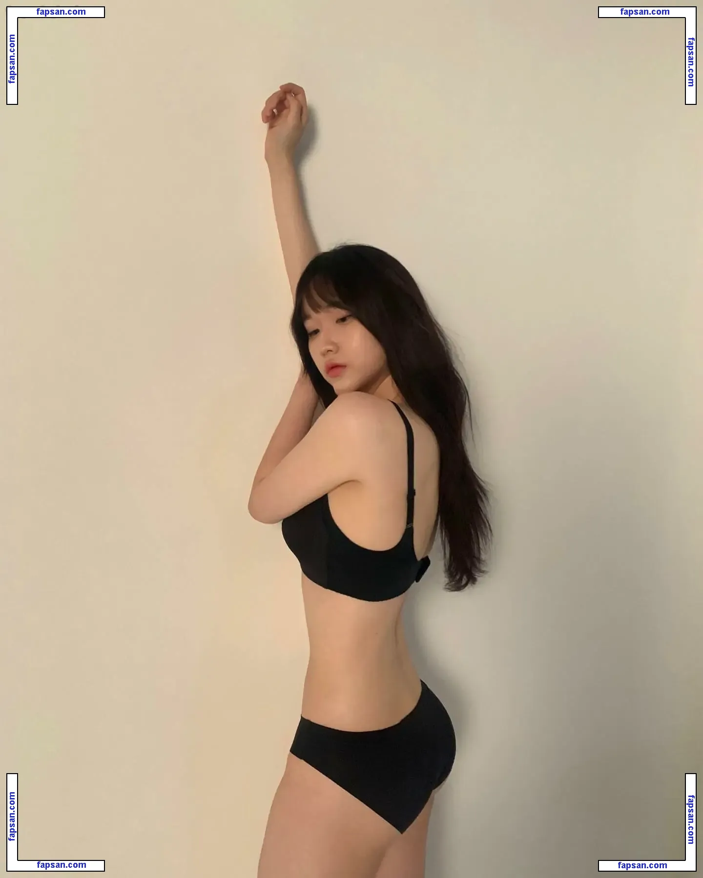 Yeonjju nude photo #0003 from OnlyFans