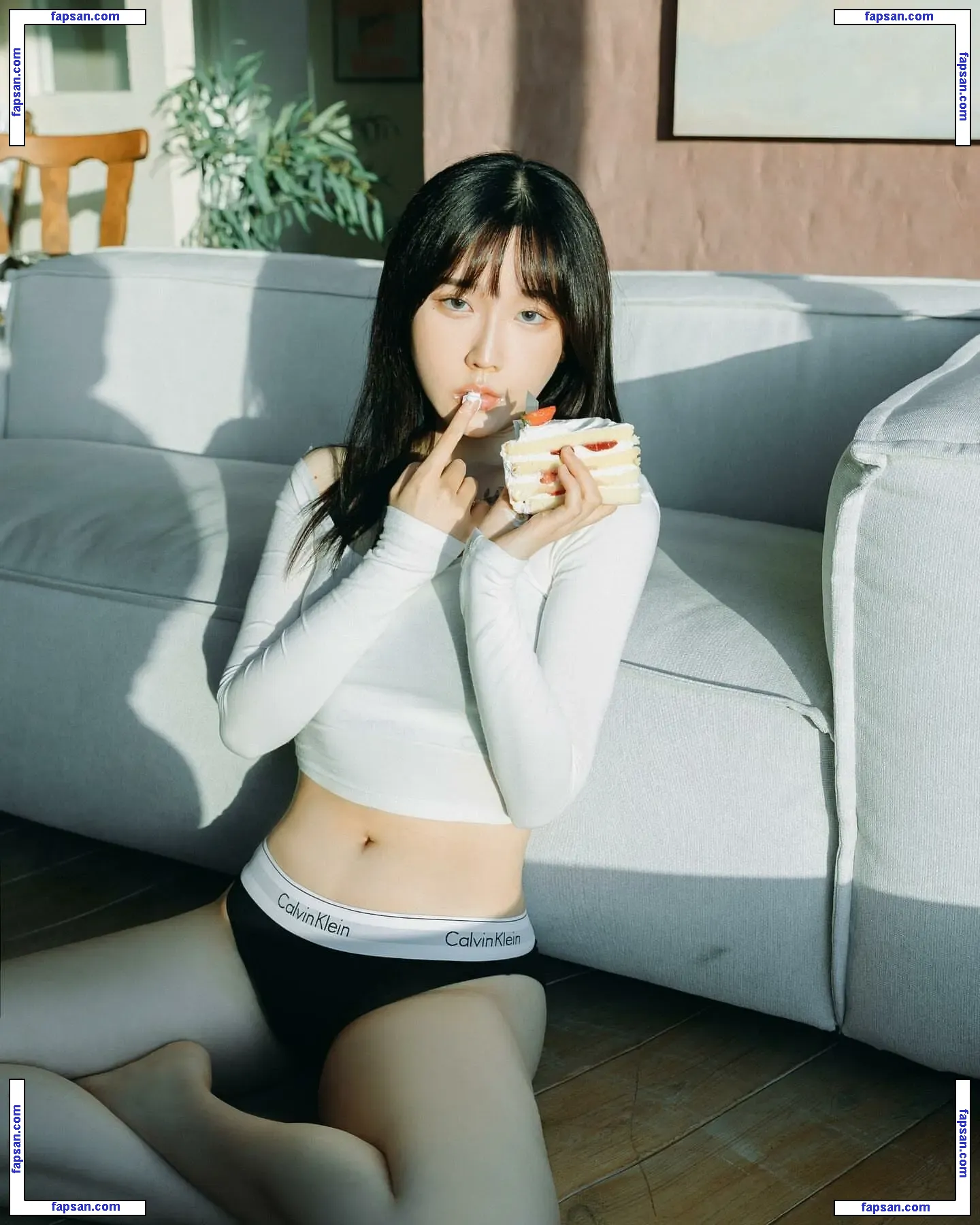 Yeonjju nude photo #0011 from OnlyFans