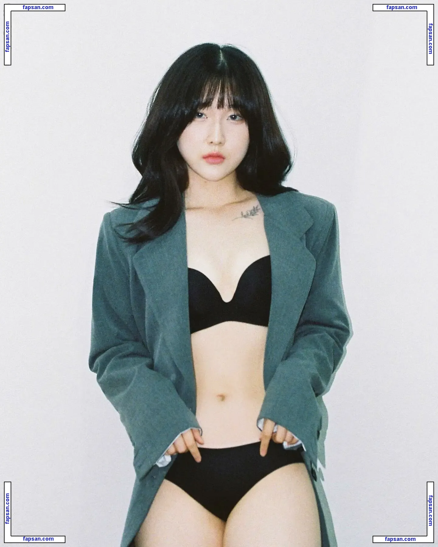 Yeonjju nude photo #0024 from OnlyFans