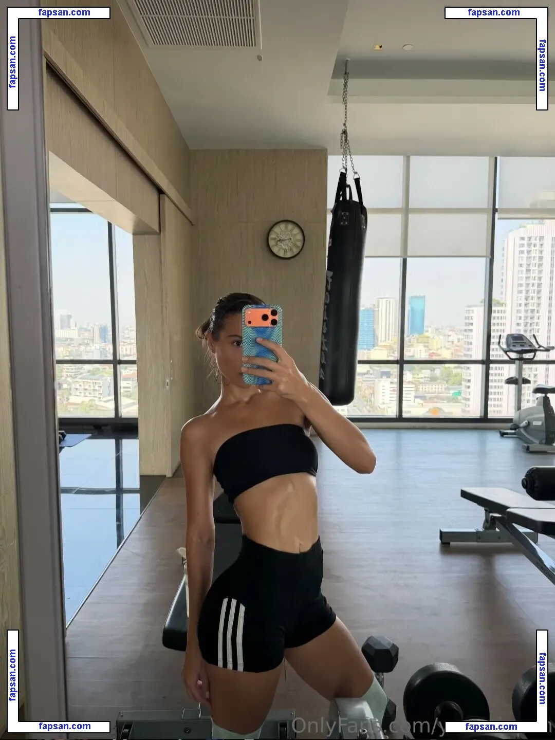 YeseniaPan nude photo #0091 from OnlyFans