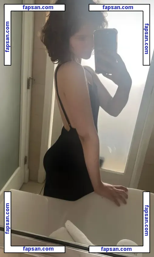 yesimacatgirl nude photo #0002 from OnlyFans