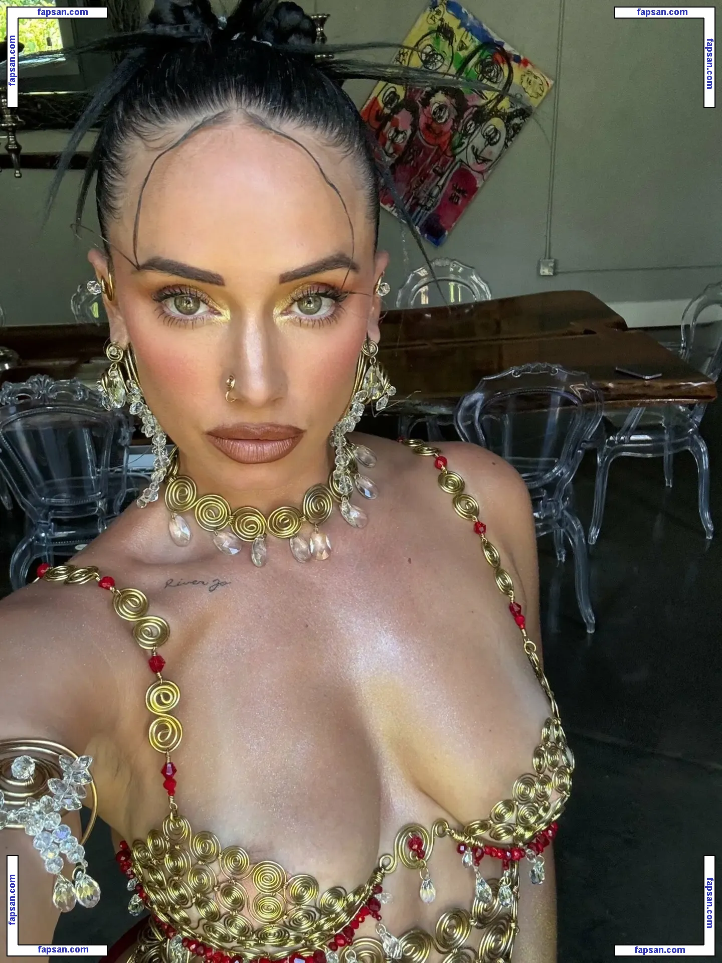 Yesjulz nude photo #0059 from OnlyFans
