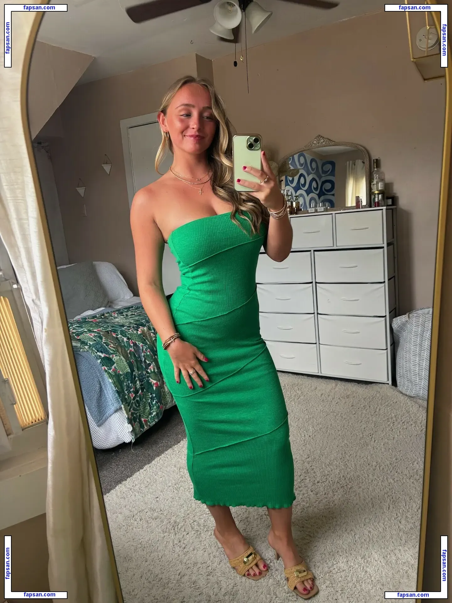 Ygwbt nude photo #0617 from OnlyFans