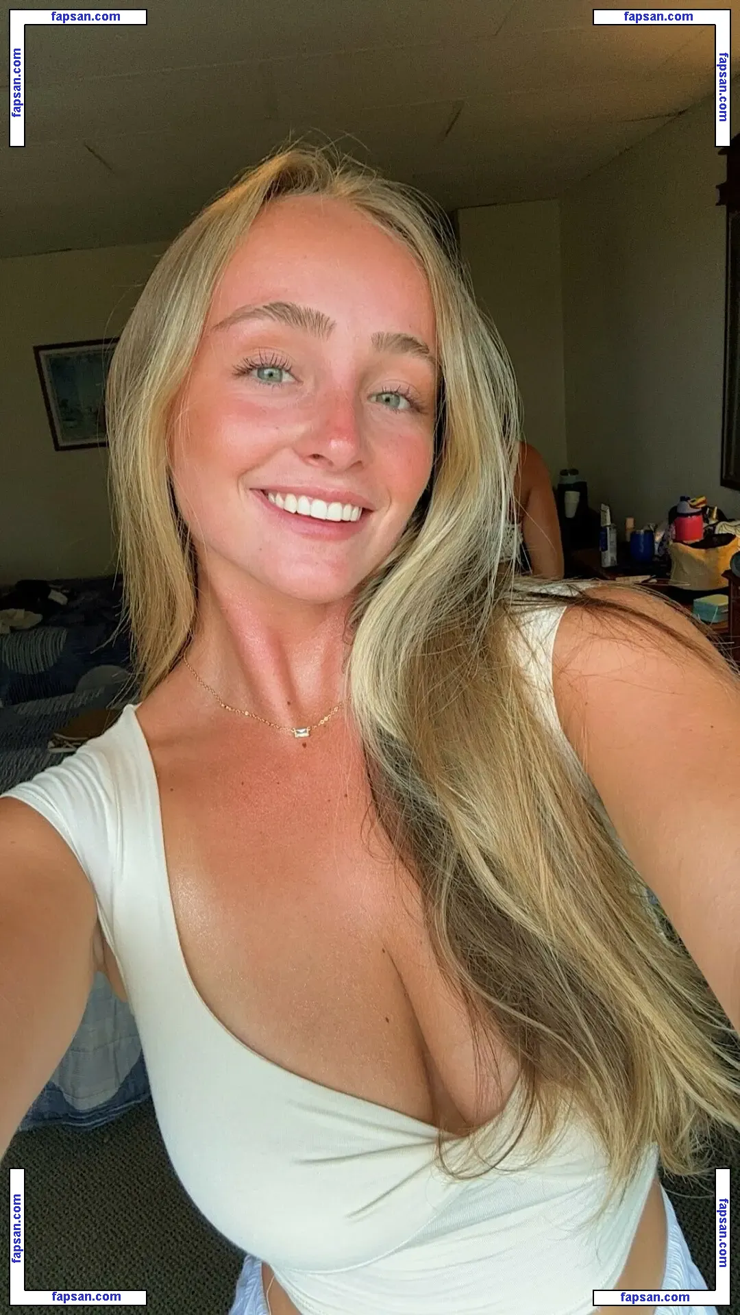 Ygwbt nude photo #0620 from OnlyFans