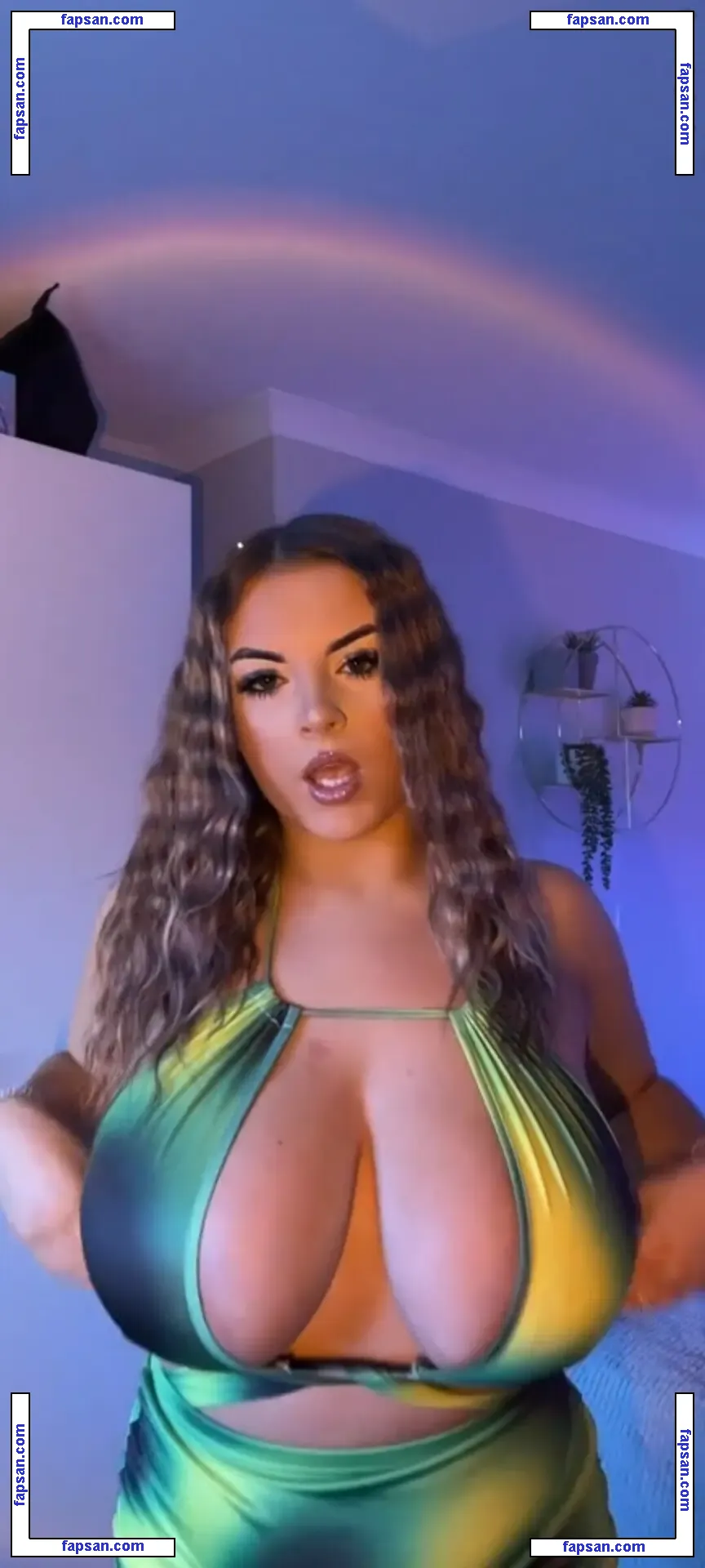 Ygwbt голая фото #0876 с Онлифанс