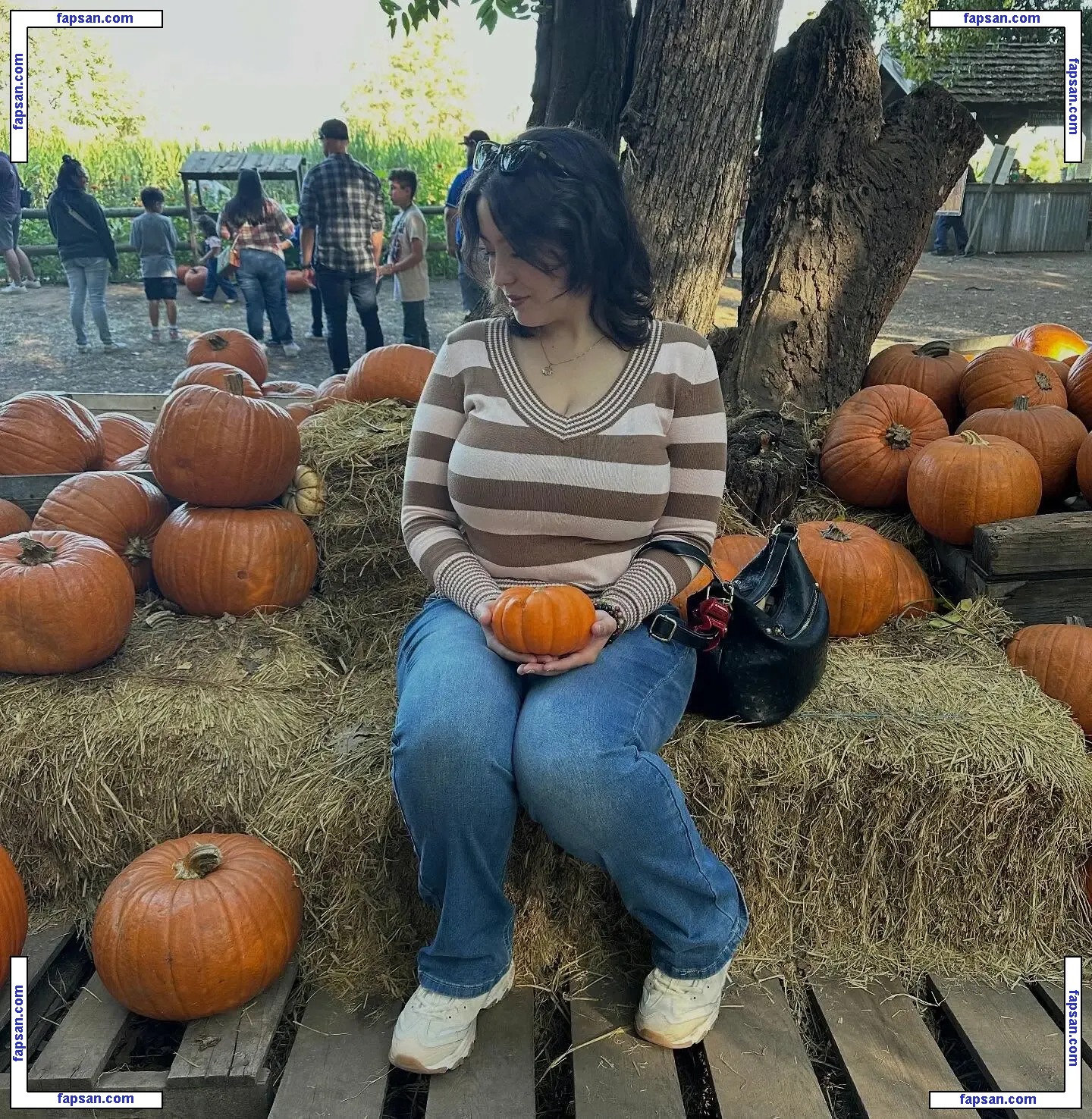 Ygwbt голая фото #0884 с Онлифанс