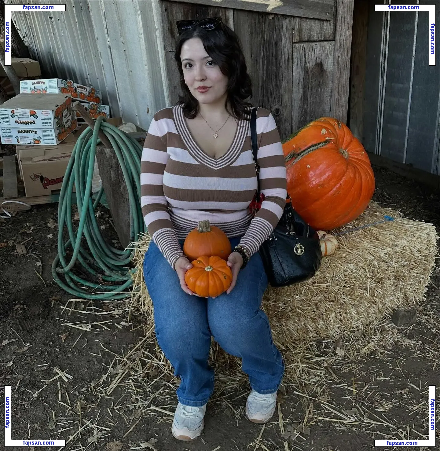 Ygwbt голая фото #0888 с Онлифанс