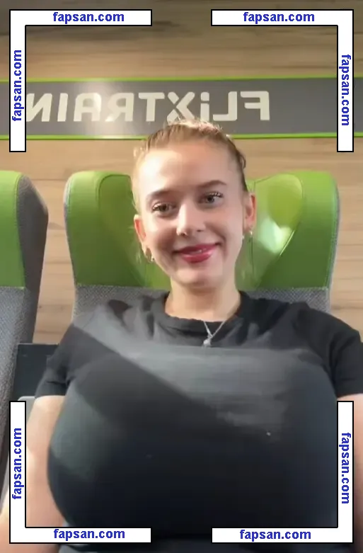 Ygwbt nude photo #0977 from OnlyFans