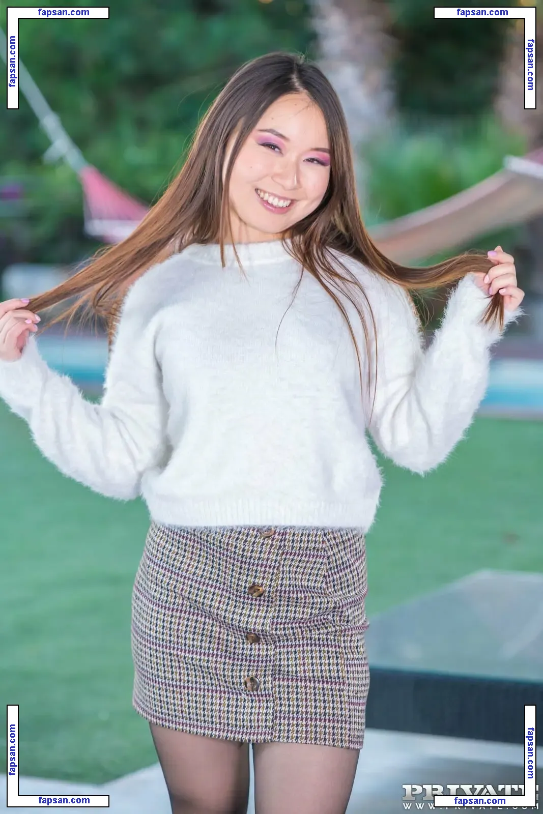 Yiming Curiosity nude photo #0008 from OnlyFans