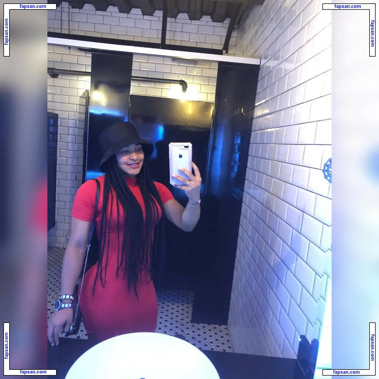 Yina Hernandez голая фото #0005 с Онлифанс