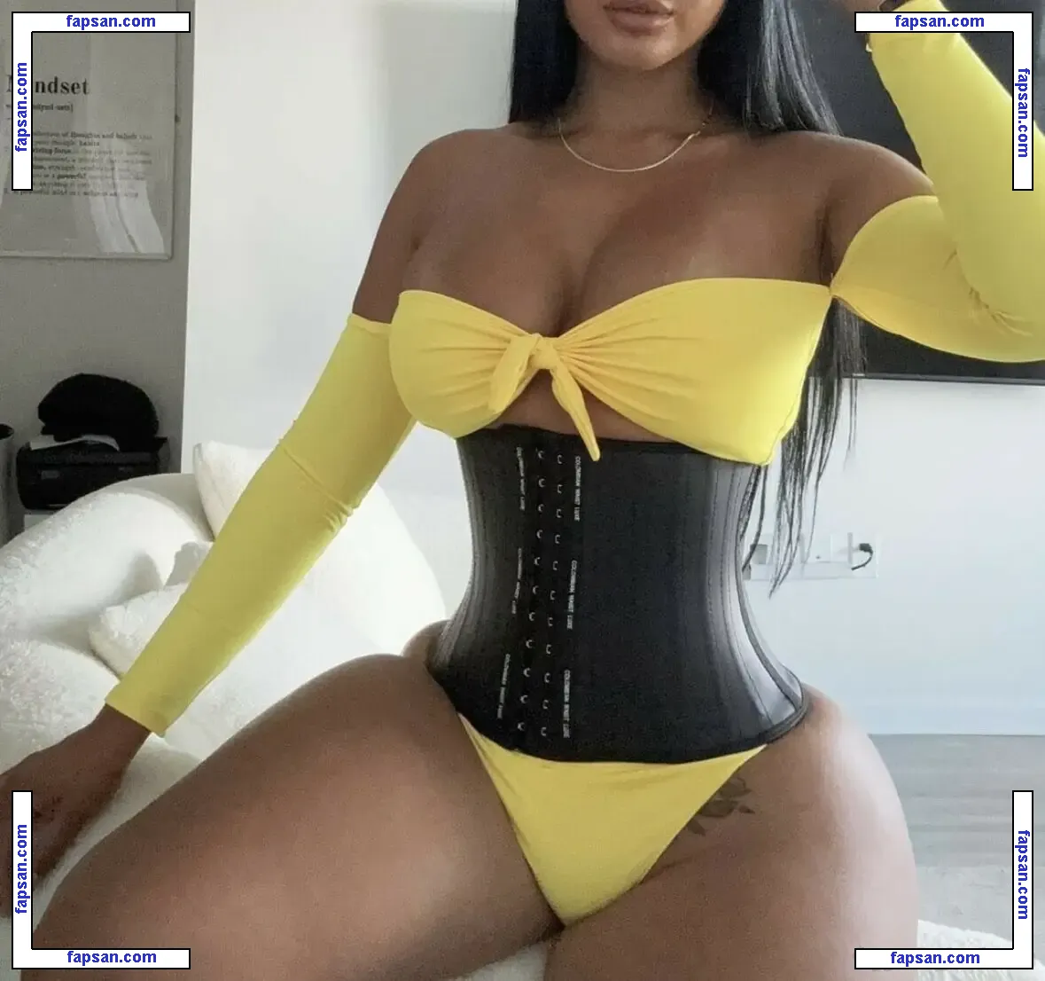 Yineth Moreno nude photo #0012 from OnlyFans