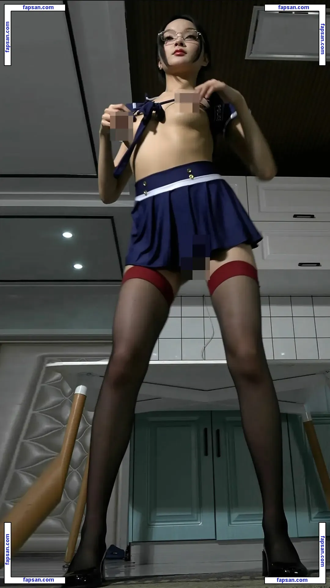 yingxiu.xyz nude photo #0398 from OnlyFans