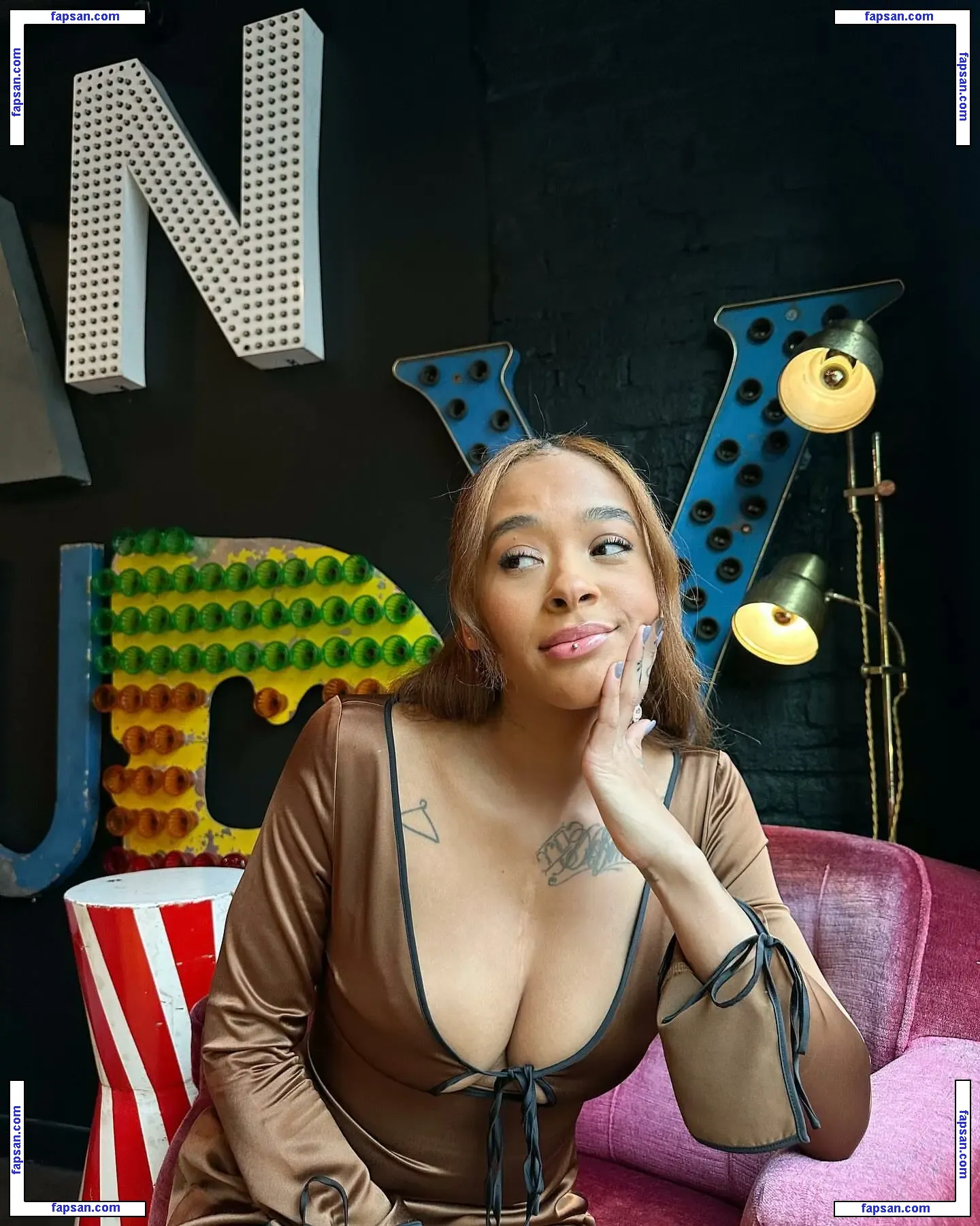 Yinka Bokinni nude photo #0099 from OnlyFans