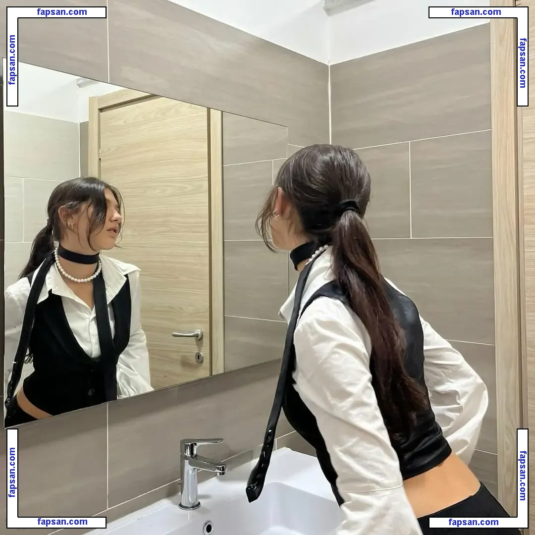 Ylenia Grambone nude photo #0022 from OnlyFans