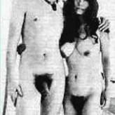 Yoko Ono голая #0001