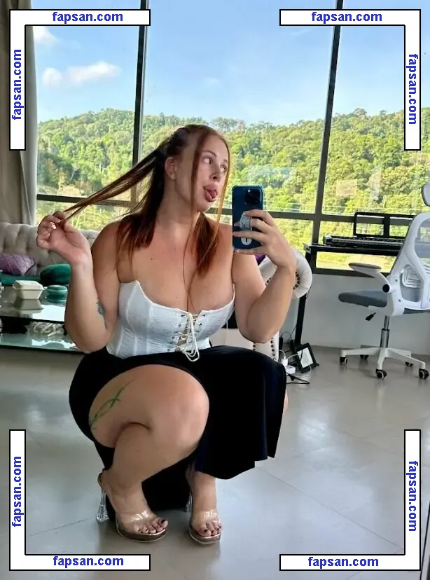 yolaflimes nude photo #0077 from OnlyFans