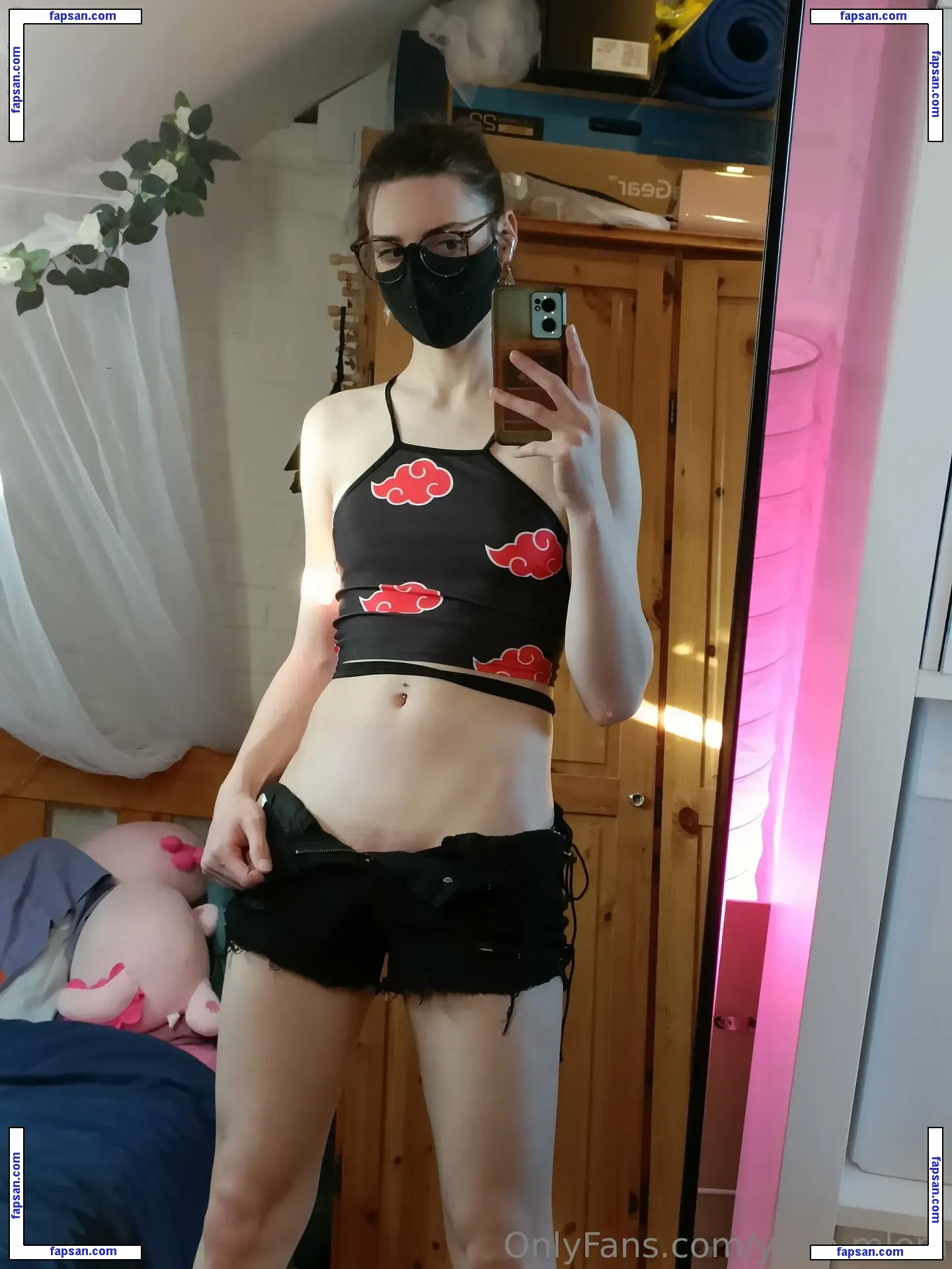 yona.mlem nude photo #0085 from OnlyFans