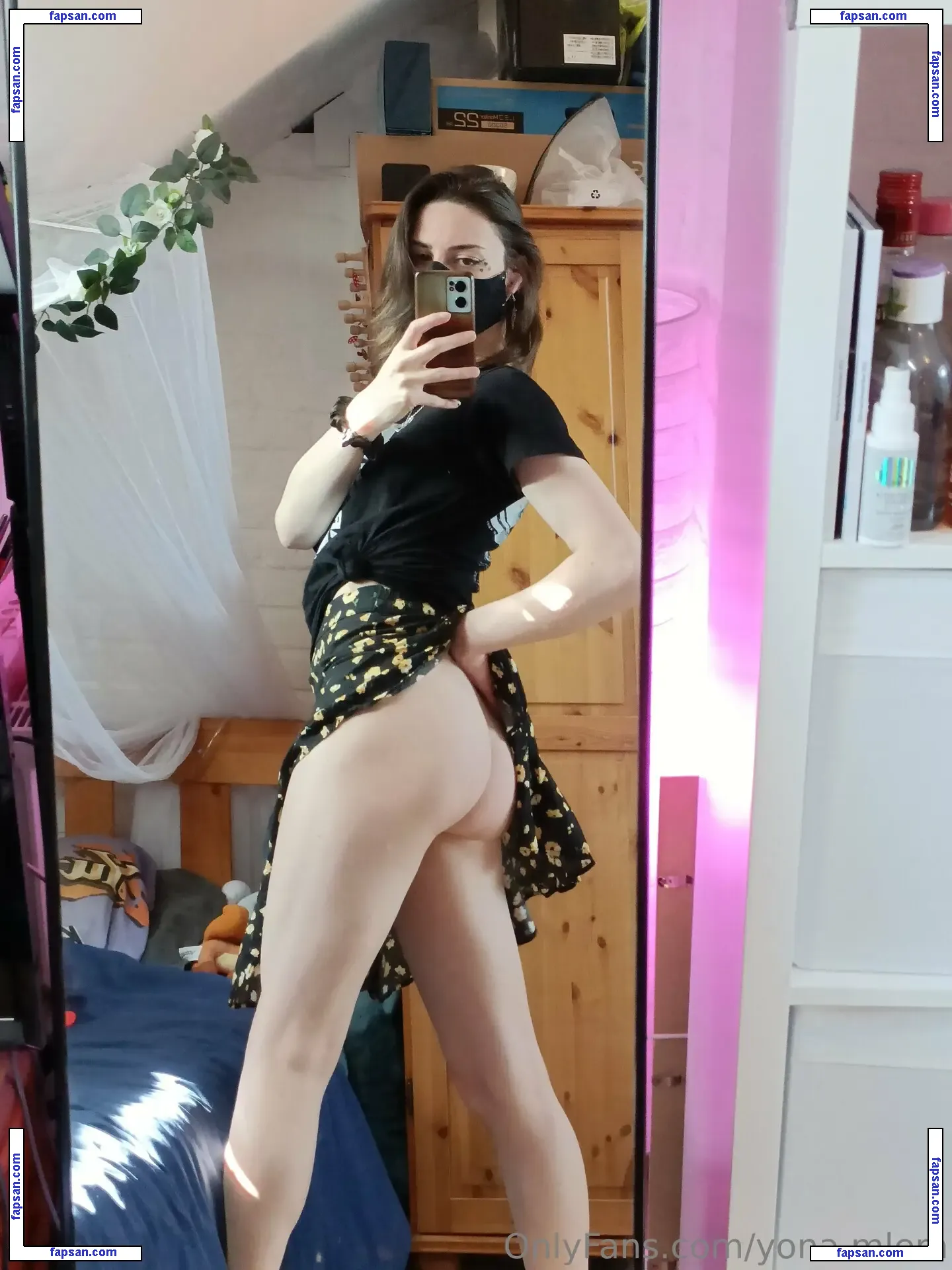 yona.mlem nude photo #0088 from OnlyFans