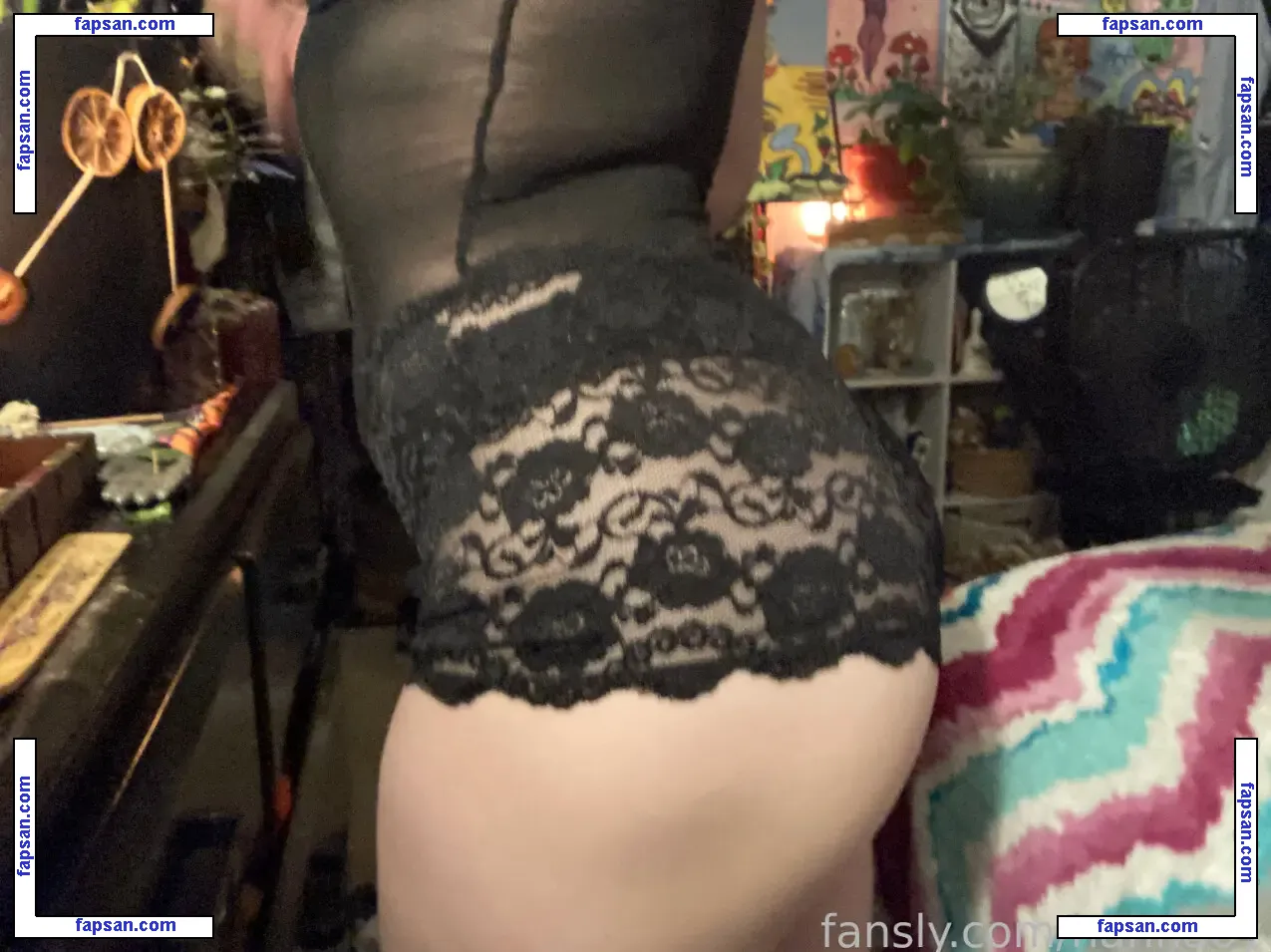 Yooannah__ nude photo #0023 from OnlyFans