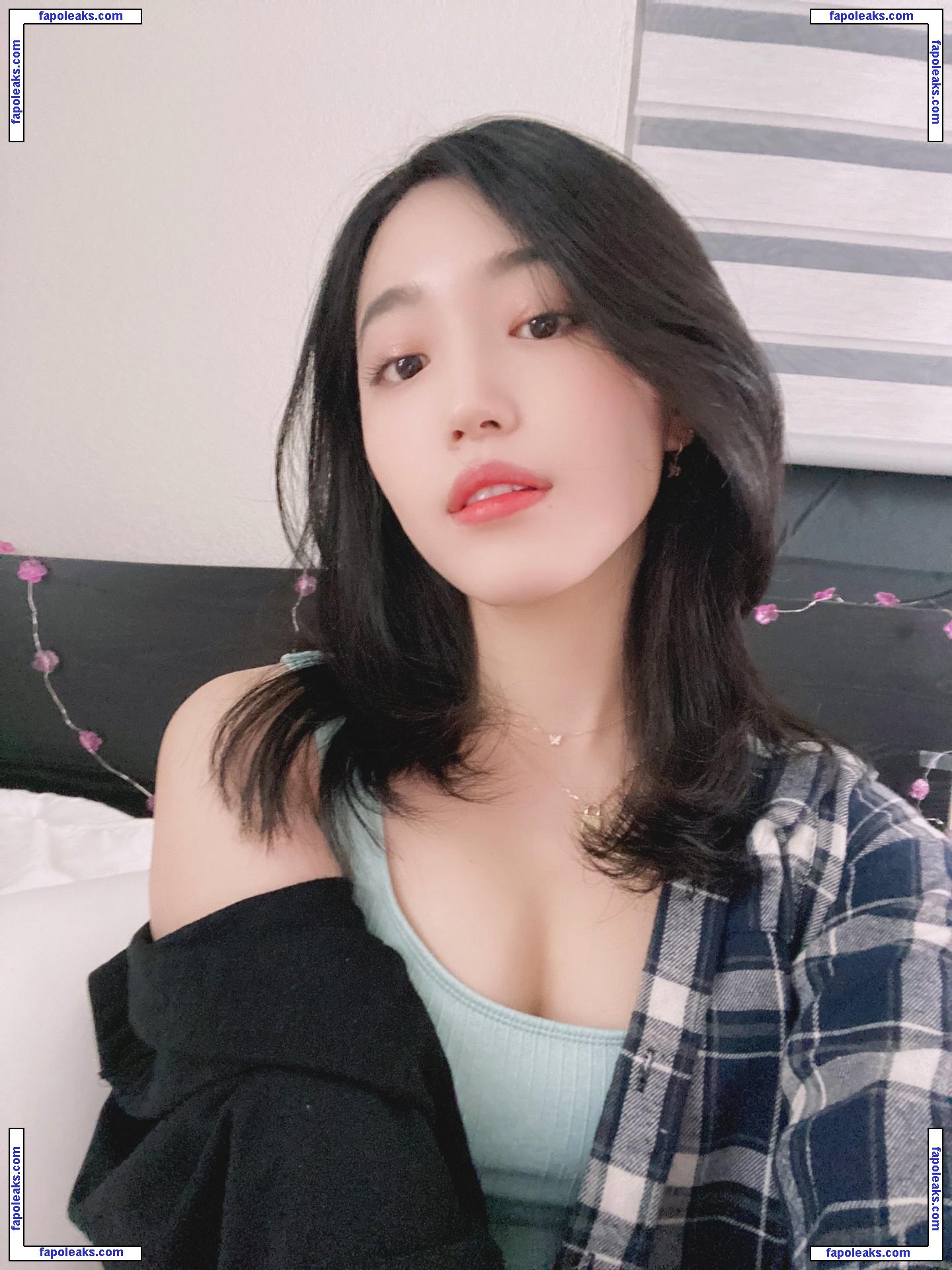 Yoojin / Yoojpls / eugene_aesthetics nude photo #0001 from OnlyFans