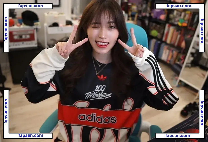 Yoojin nude photo #0040 from OnlyFans