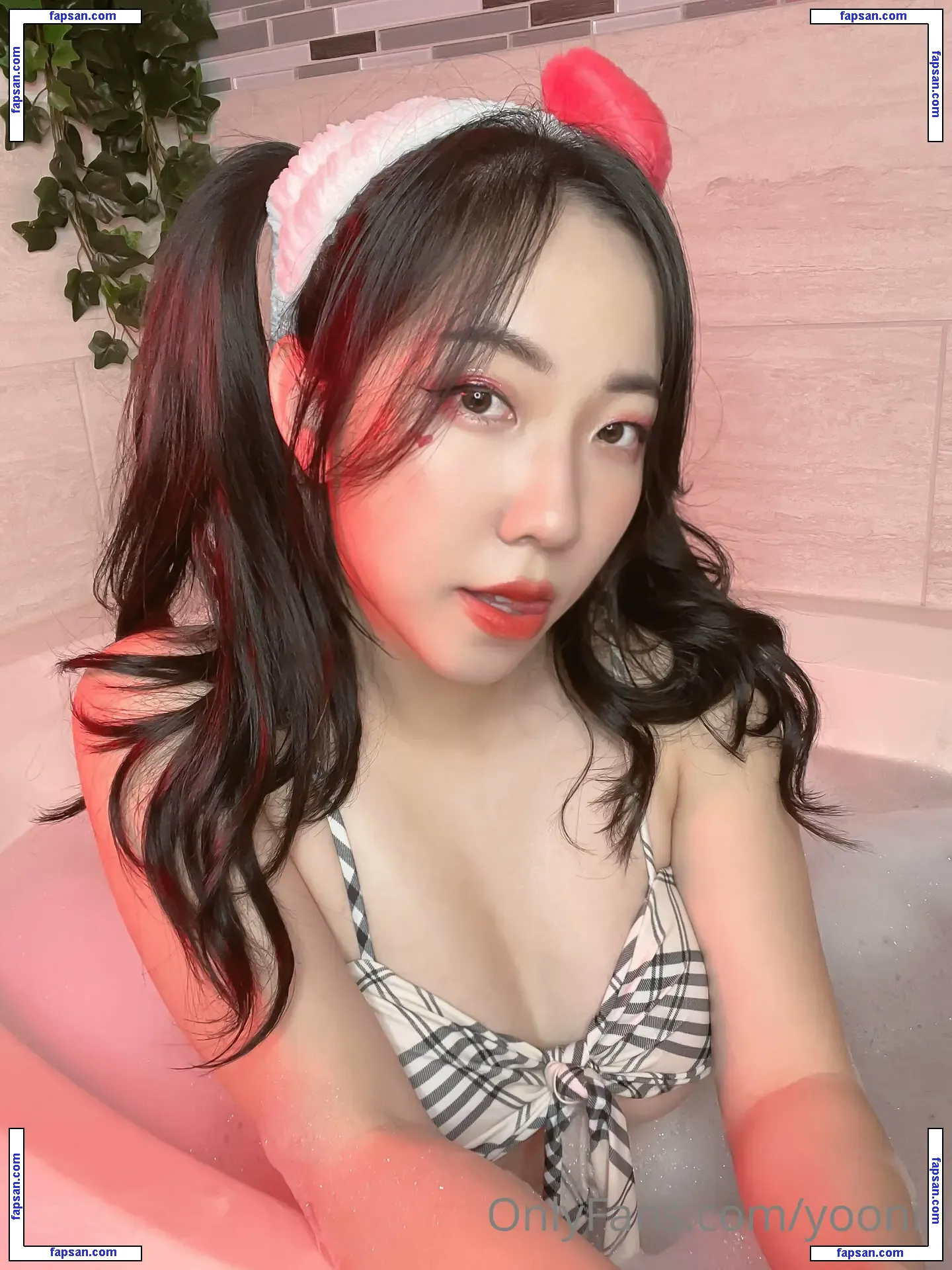 Yoonie / yoonsters nude photo #0114 from OnlyFans