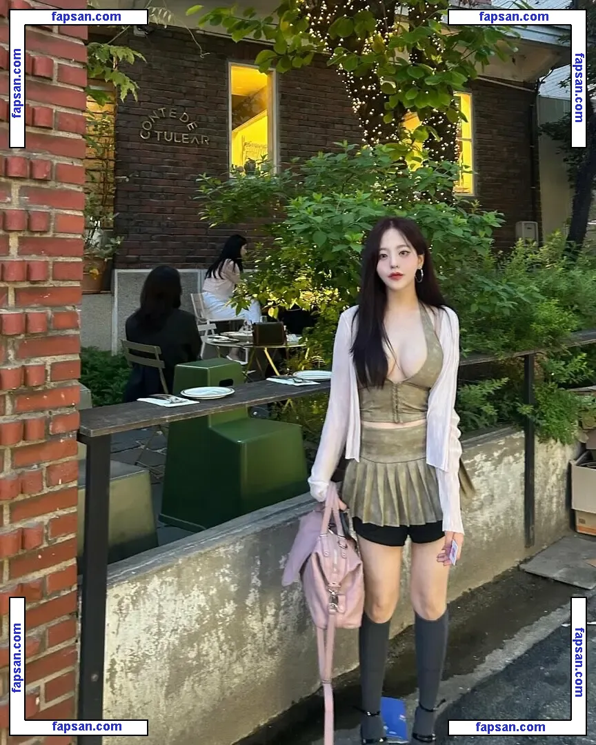 Youcantbejennifer nude photo #0004 from OnlyFans