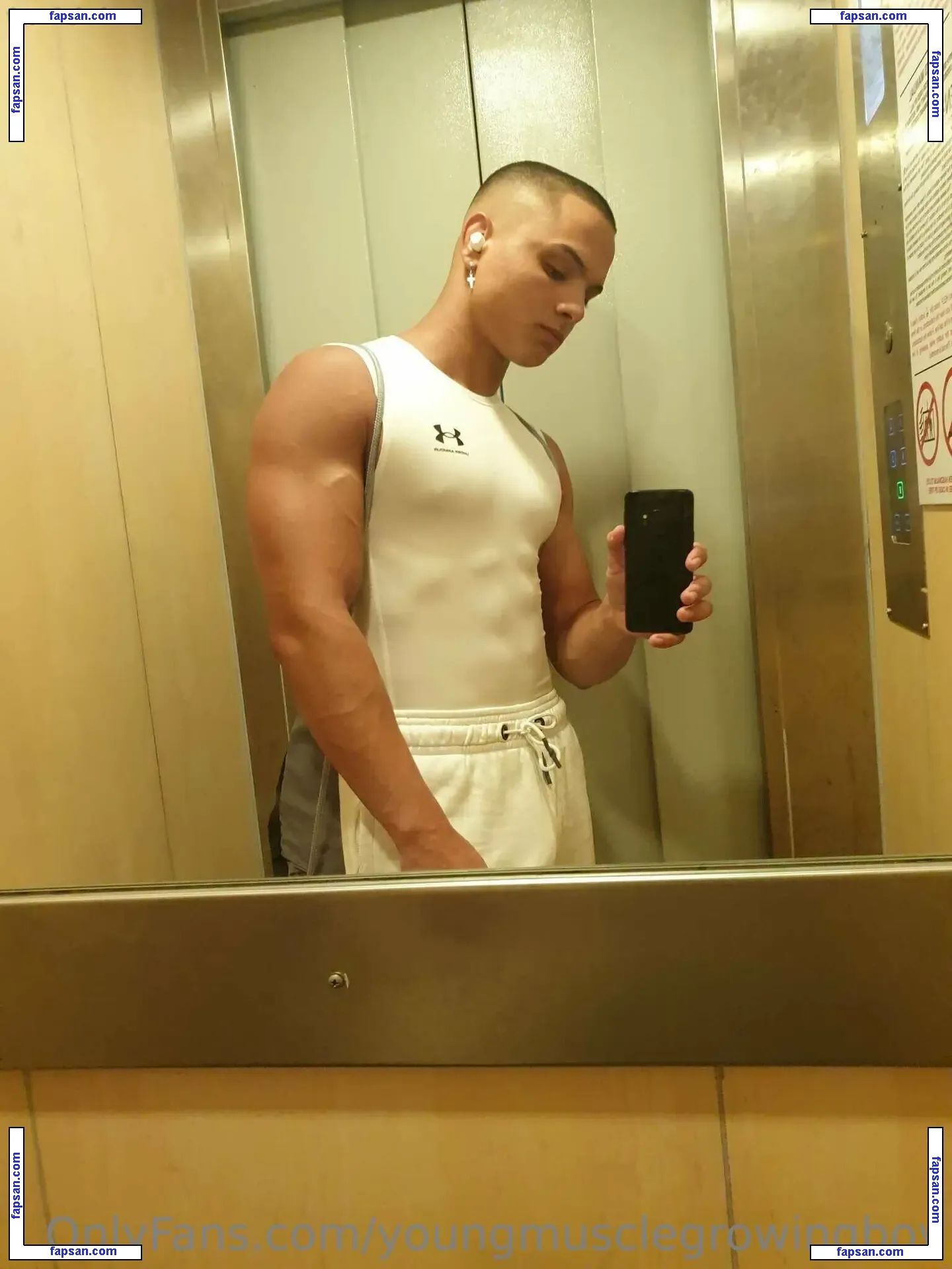 youngmusclegrowingboy nude photo #0004 from OnlyFans