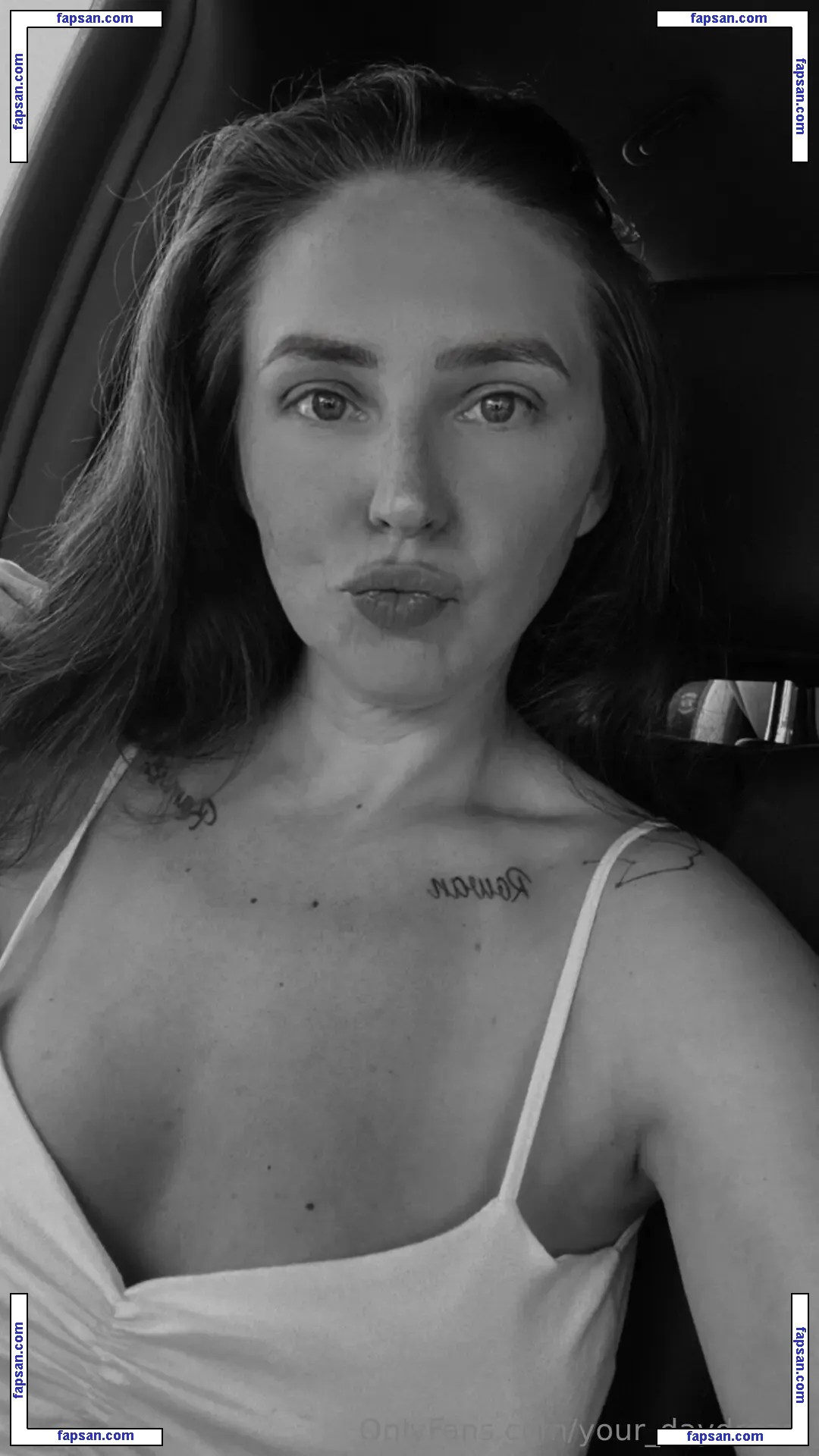 your_daydream nude photo #0002 from OnlyFans
